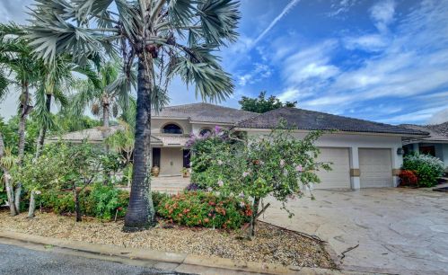 42 Northwoods Ln, Boynton Beach FL  33436-7405 exterior