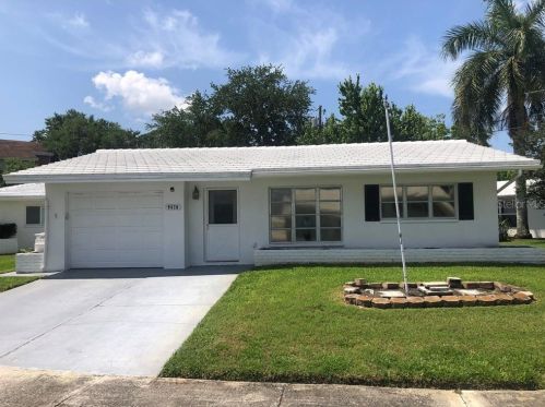 9470 45th Pl, Pinellas Park, FL 33782-5515