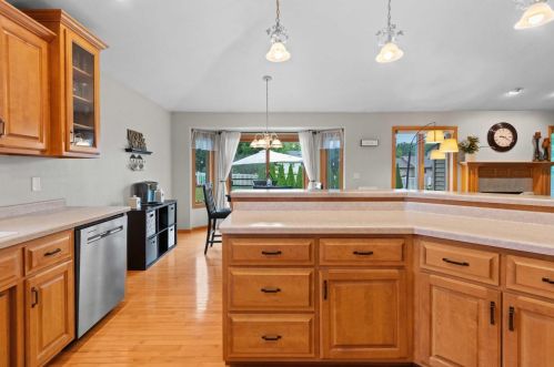 2722 Teresa Dr, Green Bay WI  54311-5586 exterior