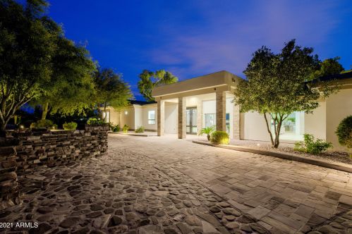 8139 Desert Cove Ave, Scottsdale, AZ 85260-6525