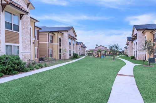 2601 Border Ave, Weslaco TX  78596 exterior