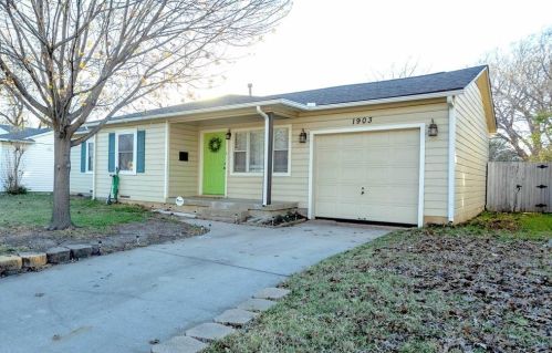 1903 Dale Pl, Irving, TX 75061-2807