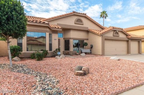 10921 Sieno Pl, Avondale, AZ 85392-3732