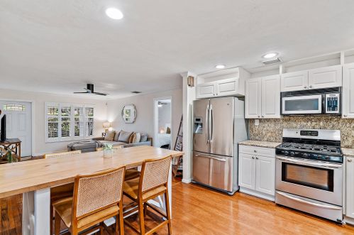 250 10th St, Delray Beach FL  33444-4048 exterior