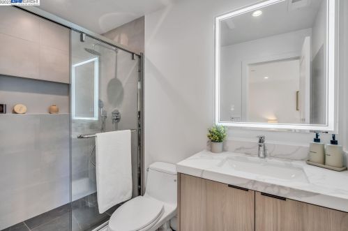 19525 Forest Ave, Hayward CA  94546-3519 exterior