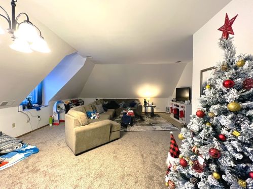 304 Rhodes Pl, New Castle PA  exterior