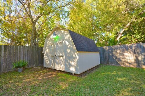 1305 Wisdom Dr, Deer Park TX  77536-5996 exterior
