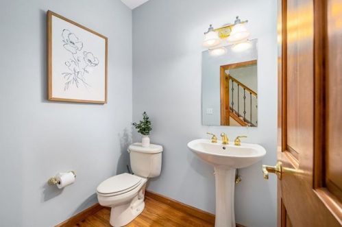 105 Myrtle Ct, Gibsonia PA  15044-8922 exterior