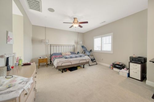 1652 Sephos St, Manteca CA  95337 exterior