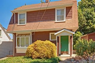 5022 21st Ave, Seattle WA  98105-3331 exterior