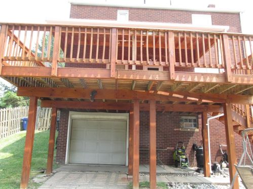 3437 Pinewood Dr, Whitaker PA  15120-1367 exterior