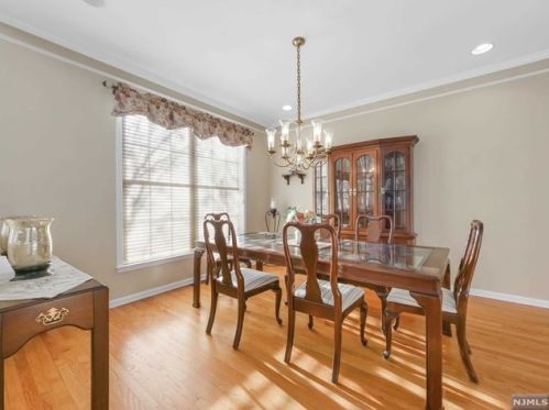 5 River Dell, Oakland NJ  07436-2302 exterior