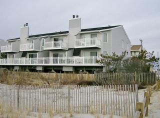 514 Brigantine Ave, Brigantine City, NJ 08203-3147