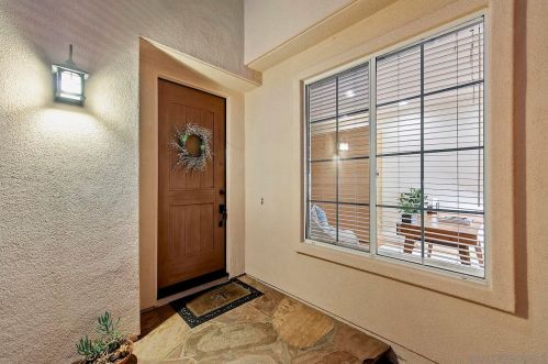 3640 Torrey View Ct, San Diego, CA 92130-2620