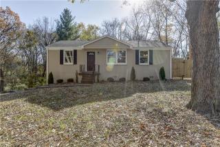 2705 Shacklett Dr, Nashville, TN 37214-3611