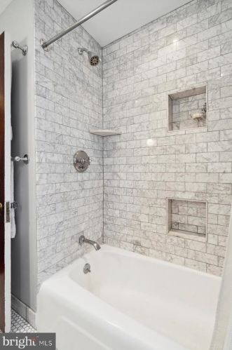 704 Glenside Ave, Wyncote PA 19095-1220 exterior