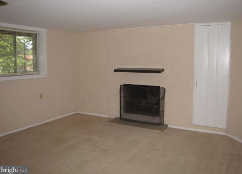 2901 Pine Spring Rd, Falls Church VA  22042-1317 exterior