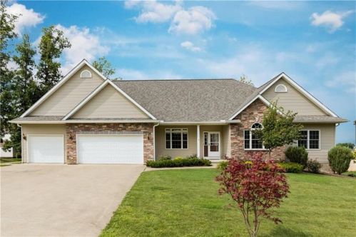 8810 Evelyn Way, Waterford PA  16441-4072 exterior