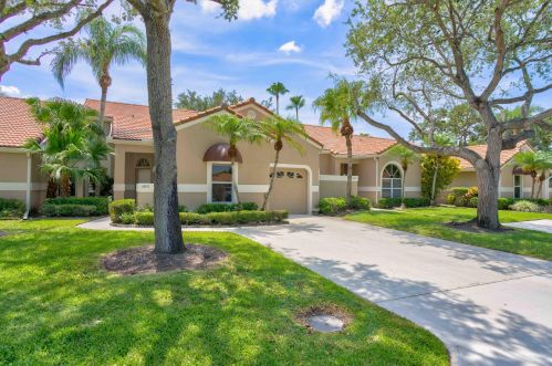1802 Rosewood Way, West Palm Beach, FL 33418-6862