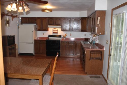 687 Elm St, Washington Ch OH  43160-2526 exterior