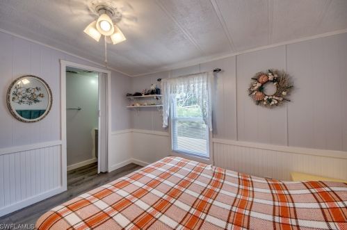 7196 Drum Dr, Saint James City FL  33956-2726 exterior