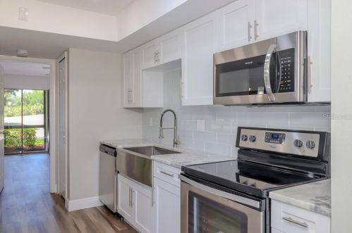 180 Tads Trl, Oldsmar FL  34677-2396 exterior