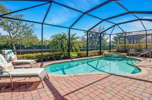 2982 Aviamar Cir, Naples FL  34114-9564 exterior