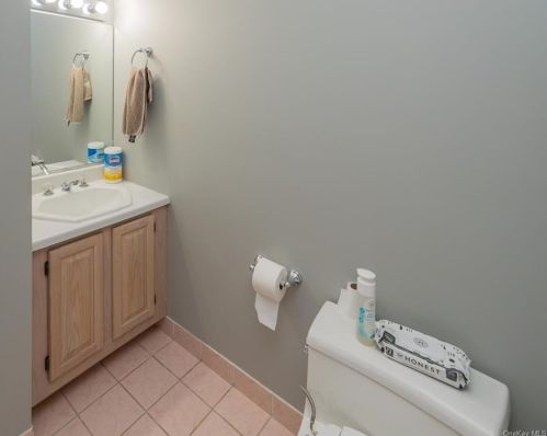 135 Swan Ct, Poughkeepsie NY  12603-6971 exterior