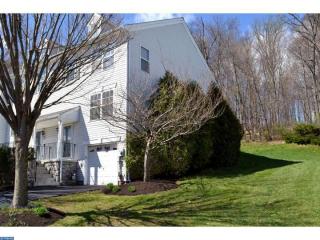 4616 Louise Saint Claire Dr, Gardenville, PA
