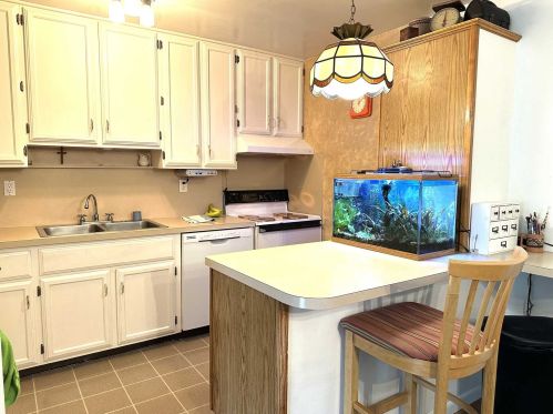 565 Van Wagner Rd, Poughkeepsie NY  12603-1136 exterior