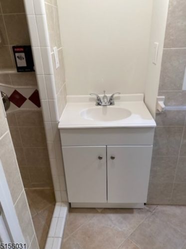 200 Myrtle Ave, Irvington NJ  07111-3305 exterior