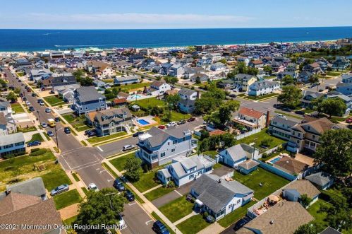 102 Niblick St, Point Pleasant Beach NJ  08742-3114 exterior