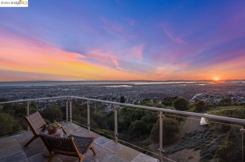 13349 Campus Dr, Oakland, CA 94619-3709