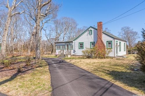 305 Bayberry Rd, Southold NY  11971-4436 exterior