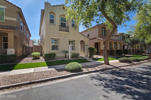4059 Tulsa St, Gilbert, AZ 85295-6110