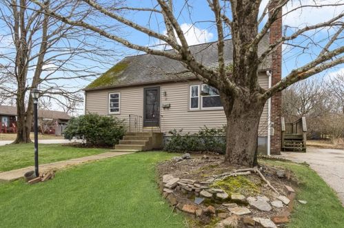 27 Paulette Dr, Coventry, RI 02816-7759