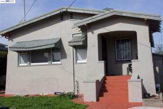 978 Arlington Ave, Oakland, CA 94608-2740