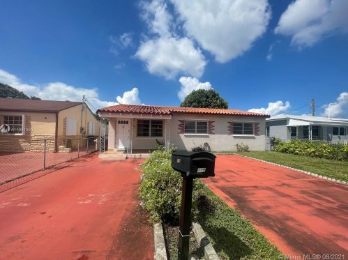 175 50th Pl, Hialeah, FL 33013-1446