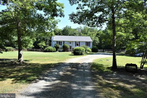 4 Us Ford Ln, Fredericksburg, VA 22406-5354
