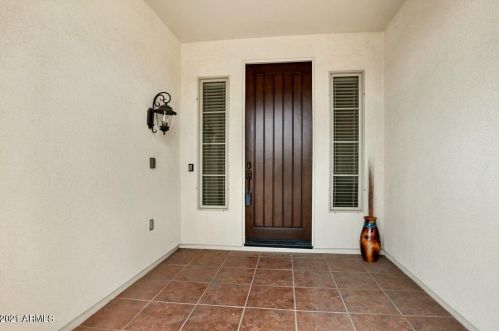 22316 Las Positas Dr, Sun City, AZ 85375-6824