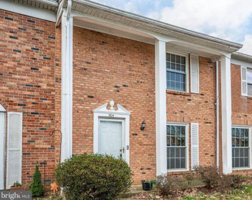 904 Bellows Ave, Fredericksburg VA  22405-1210 exterior