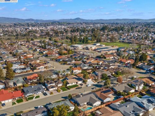 1455 Hudson Way, Livermore CA  94550-5550 exterior