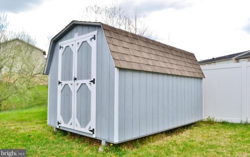 209 Kadies Ln, Edinburg VA  22824-9608 exterior