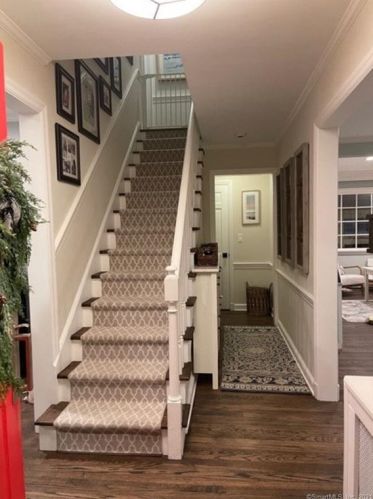 12 Brinckerhoff Ave, Stamford, CT 06905-3201
