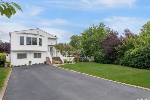 2871 Martin Ave, North Bellmore, NY 11710-3248