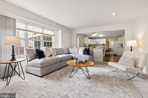 1104 Chestnut Ave, Norristown PA 19403-2874 exterior