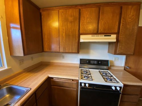 33195 Schaper St, Lake Elsinore CA  92530-6173 exterior