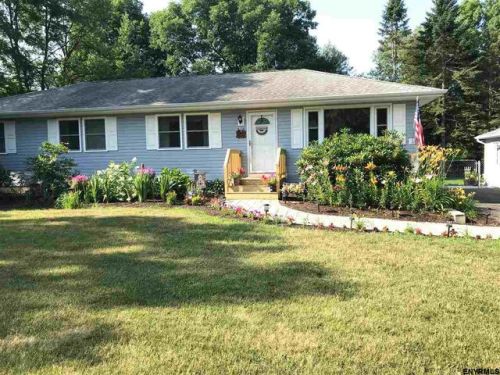 1710 Julianne Dr, Castleton, NY 12033-9627