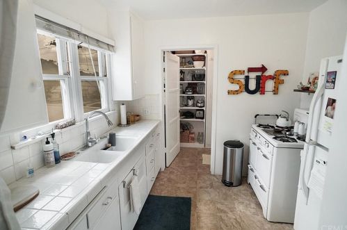 1388 Verdugo Rd, Glendale CA  91205-0028 exterior