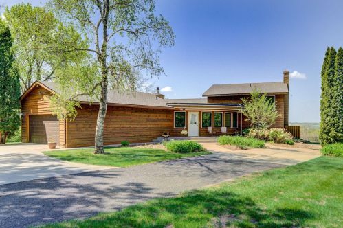 223 Rivercrest Dr, Hudson, WI 54016-6726